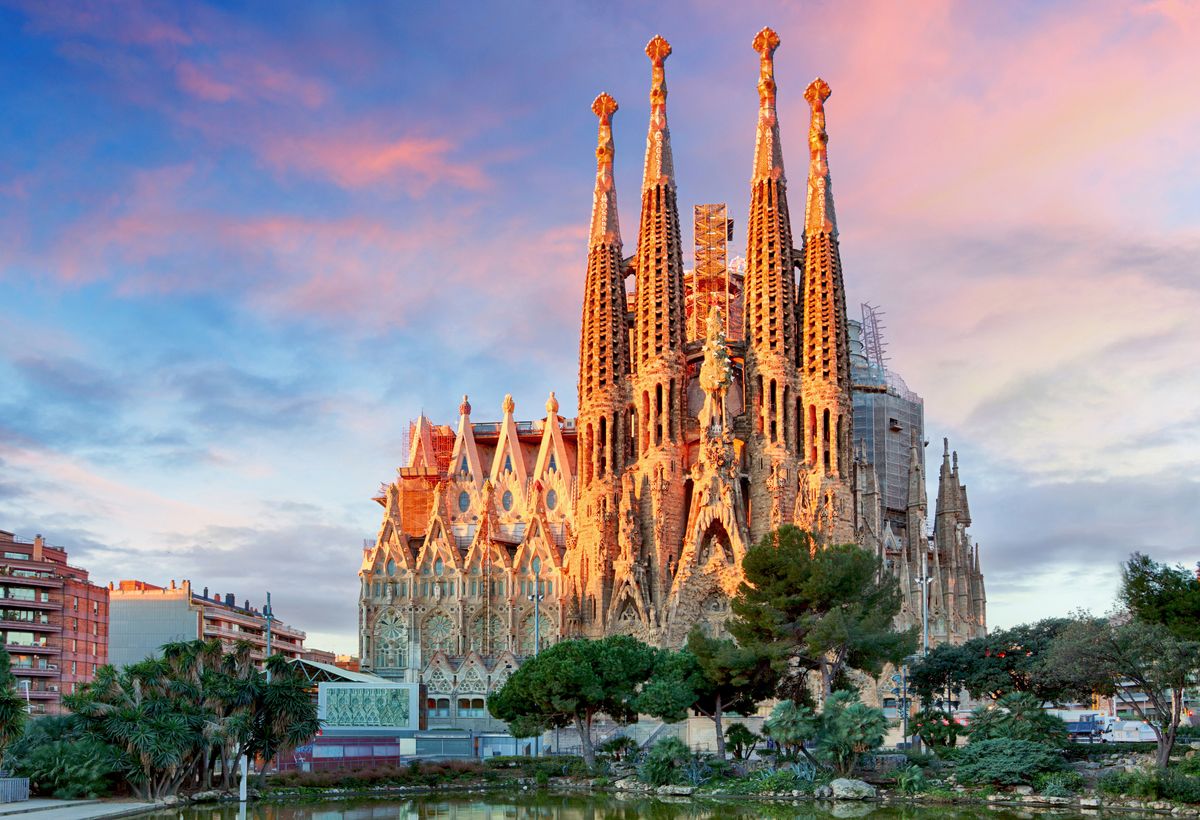 España mantiene las restricciones para el ingreso de viajeros por turismo. ¿Qué es necesario para entrar a territorio español?