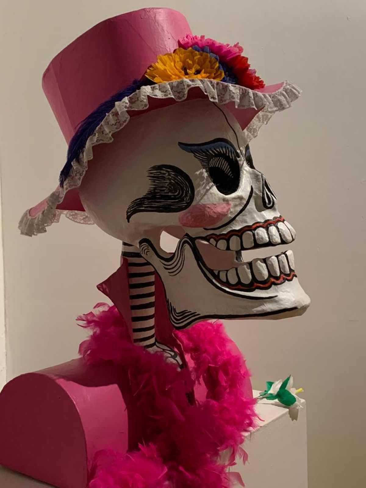 Actividades culturales destacan en el programa de Día de Muertos del barrio San Ángel de Ciudad de México.