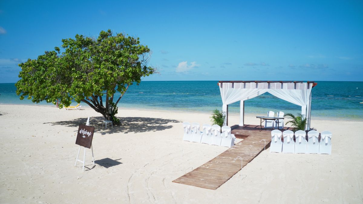 Jamaica: las playas de aguas cristalinas, un marco soñado para la celebración de bodas.