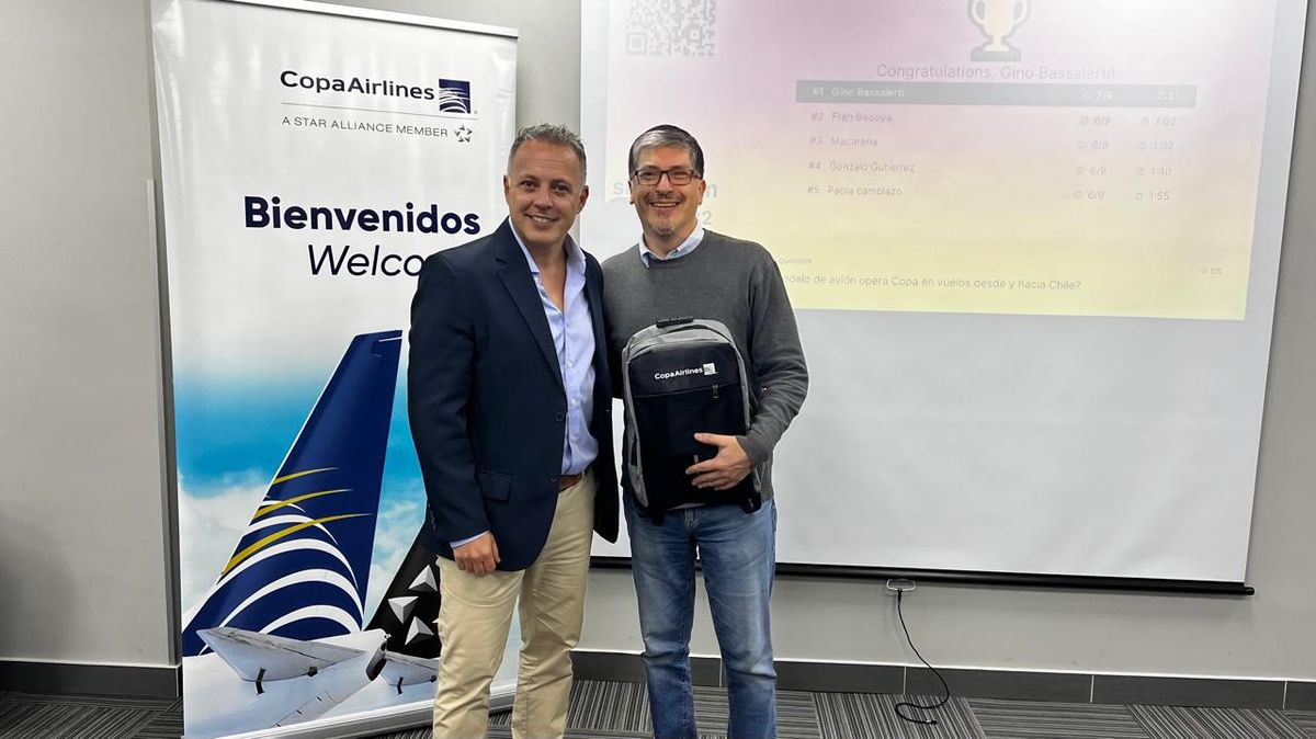 Christian Rodríguez, de Copa Airlines, junto a Gino Bassaletti de Viajes Falabella.