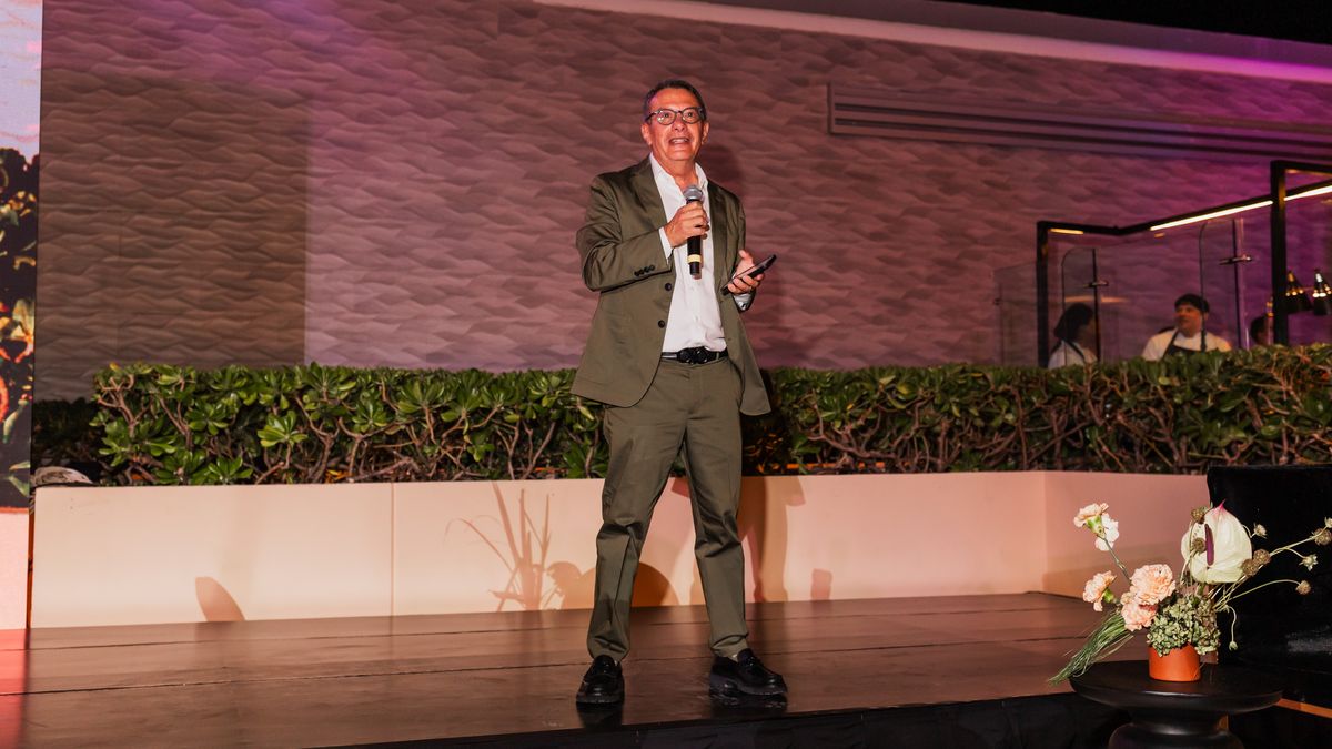 Gonzalo del Peón concluye su ciclo en Hyatt tras 24 años de liderazgo. Gonzalo del Peón concluye su ciclo en Hyatt tras 24 años de liderazgo.