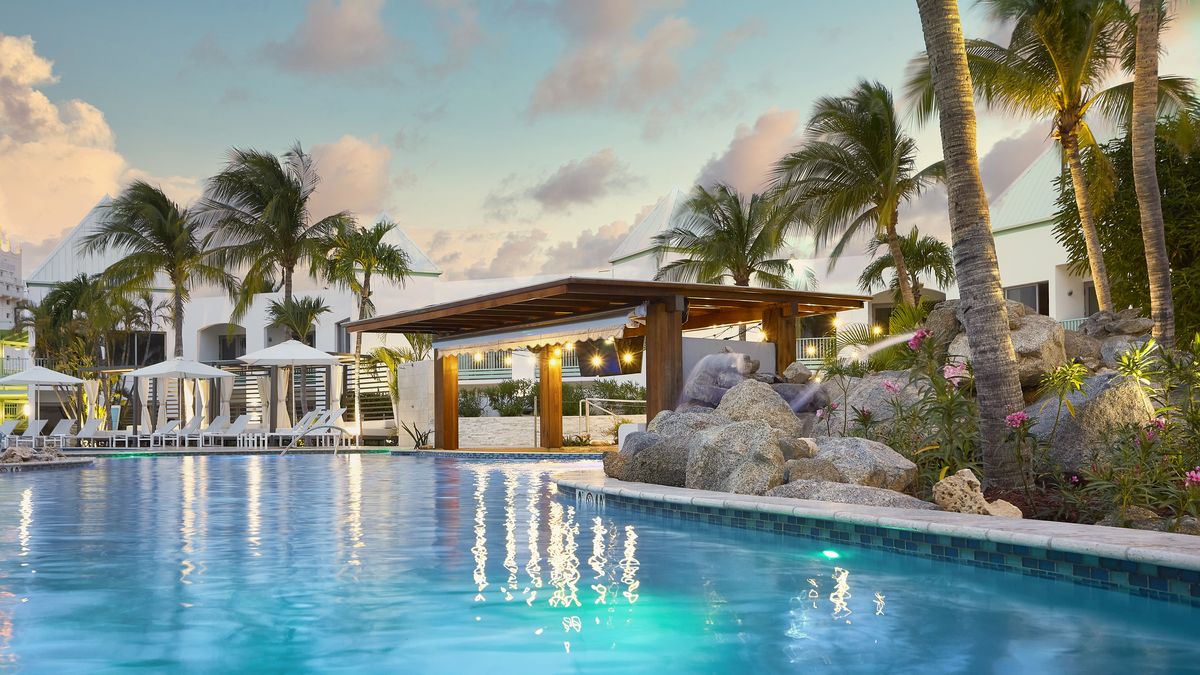 Las habitaciones del Courtyard by Marriott Aruba Resort son muy amplias y modernas, y están totalmente equipadas, disponiendo de heladera y horno a microondas, además de wi-fi sin cargo, como en el resto de las instalaciones. Las habitaciones del Courtyard by Marriott Aruba Resort son muy amplias y modernas, y están totalmente equipadas, disponiendo de heladera y horno a microondas, además de wi-fi sin cargo, como en el resto de las instalaciones.