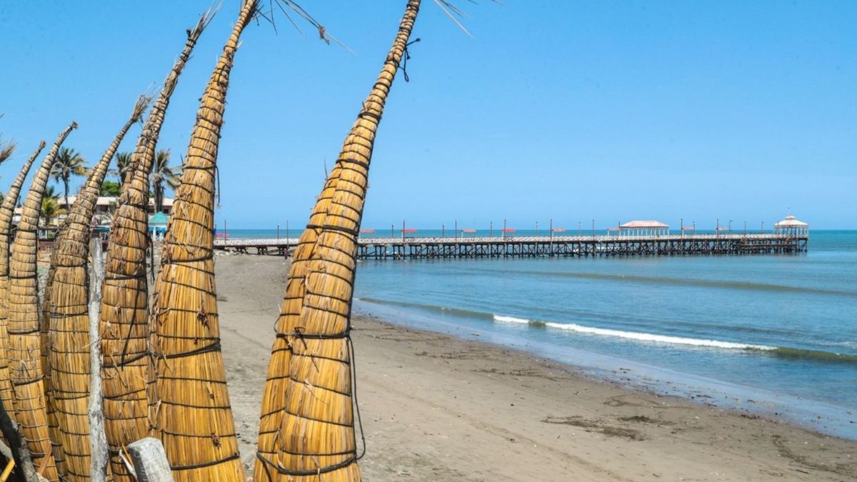 Playa Huanchaco, en Trujillo.