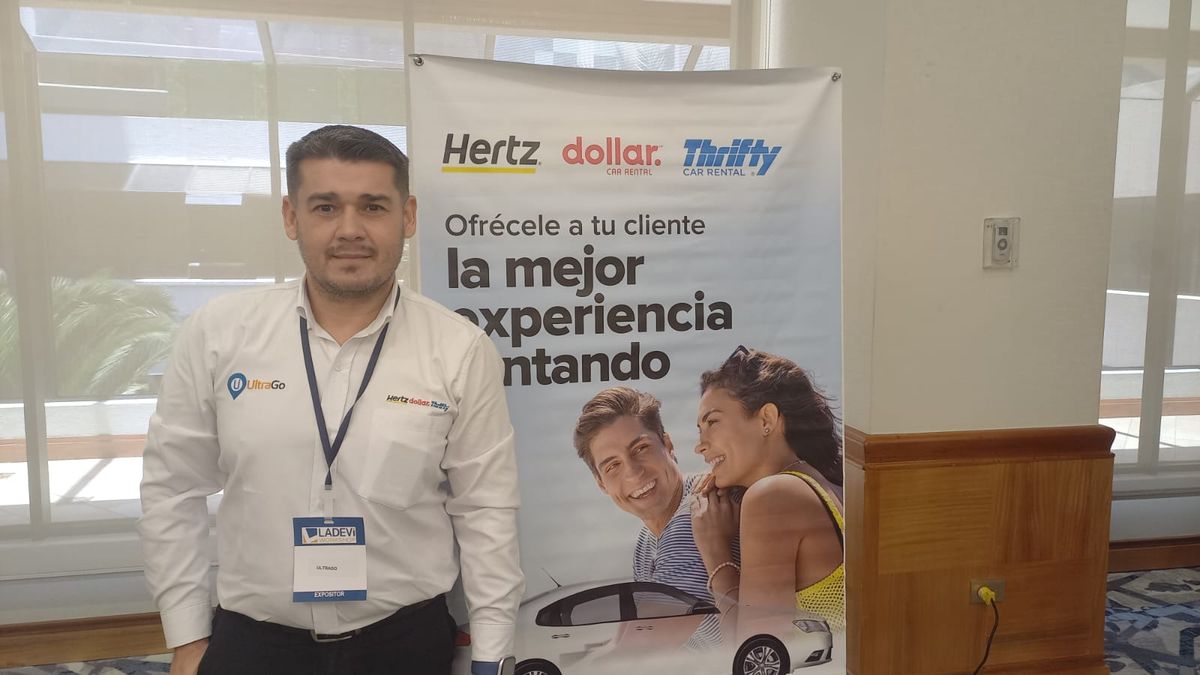Camilo Salazar, director comercial de UltraGo, en el Ladevi Workshop en Quito.