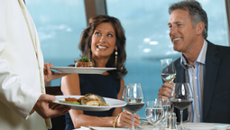 altText(Cruceros: las ventajas de viajar por el mundo con Oceania Cruises)}