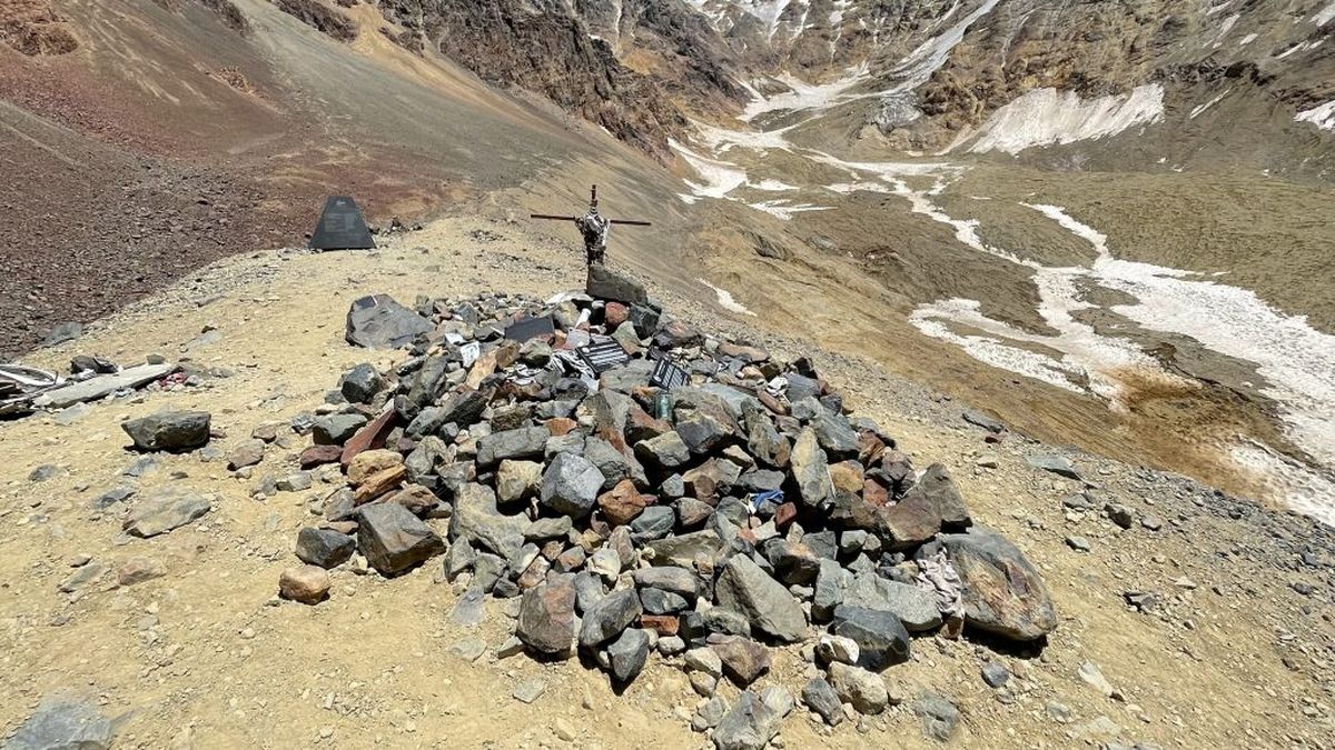 La sociedad de la nieve', el milagro trágico de la montaña