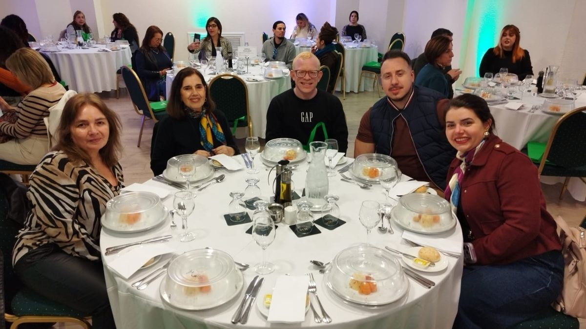 Agentes de viajes presentes en el almuerzo de Travelaway. Agentes de viajes presentes en el almuerzo de Travelaway.