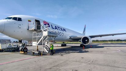 El nuevo Boeing B-767 de Latam Airlines Cargo.