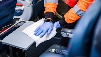 La compañía publicó su programación de abril