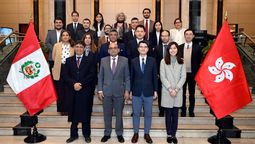 Perú y Hong Kong acuerdan mejorar la conectividad aérea para impulsar el turismo y el comercio.