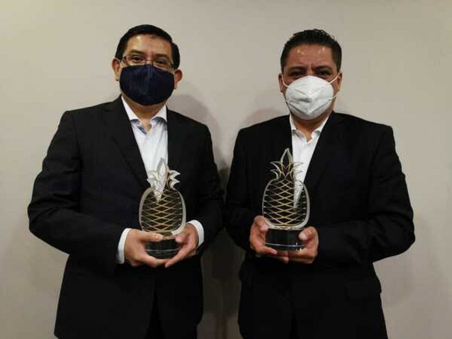 Zinuhe Rojas, director de Ventas de Galer&iacute;a Plaza Reforma, y Rafael Le&oacute;n, gerente de Divisi&oacute;n de Cuartos