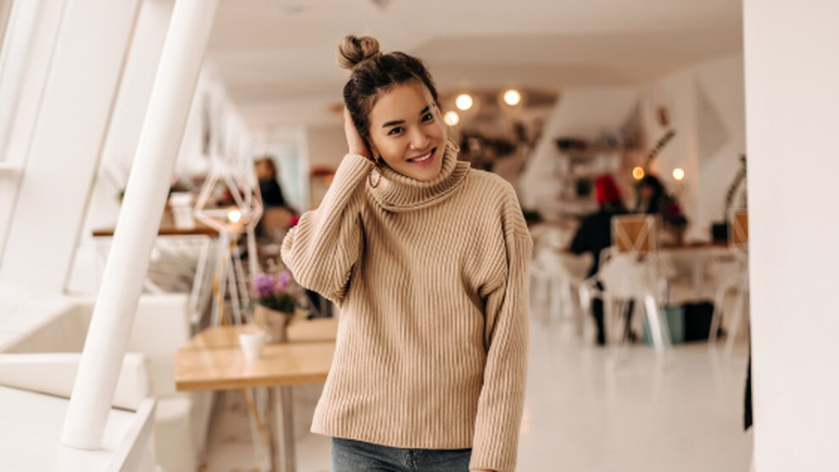 Chile: saber cómo usar sweater de manera efectiva te permite crear looks versátiles que se adaptan a cualquier ocasión y temporada.