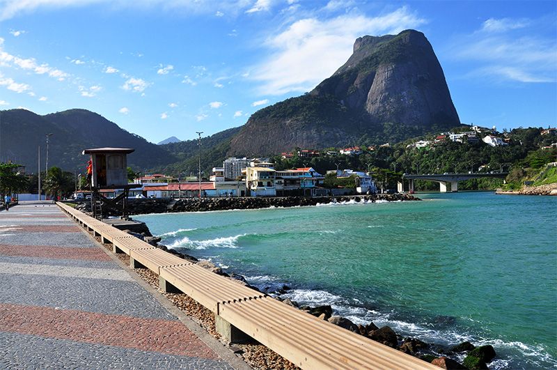 La playa de Barra da Tijuca es la más extensa del estado.