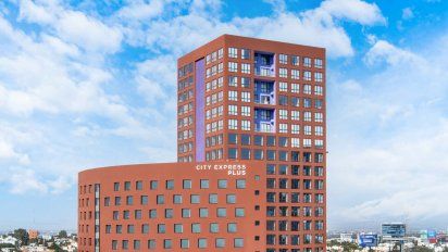 Fachada de uno de los alojamientos de Hoteles City Express.