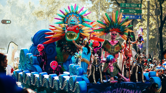 Disfruta de estos increíbles desfiles de Día de Muertos en CDMX.