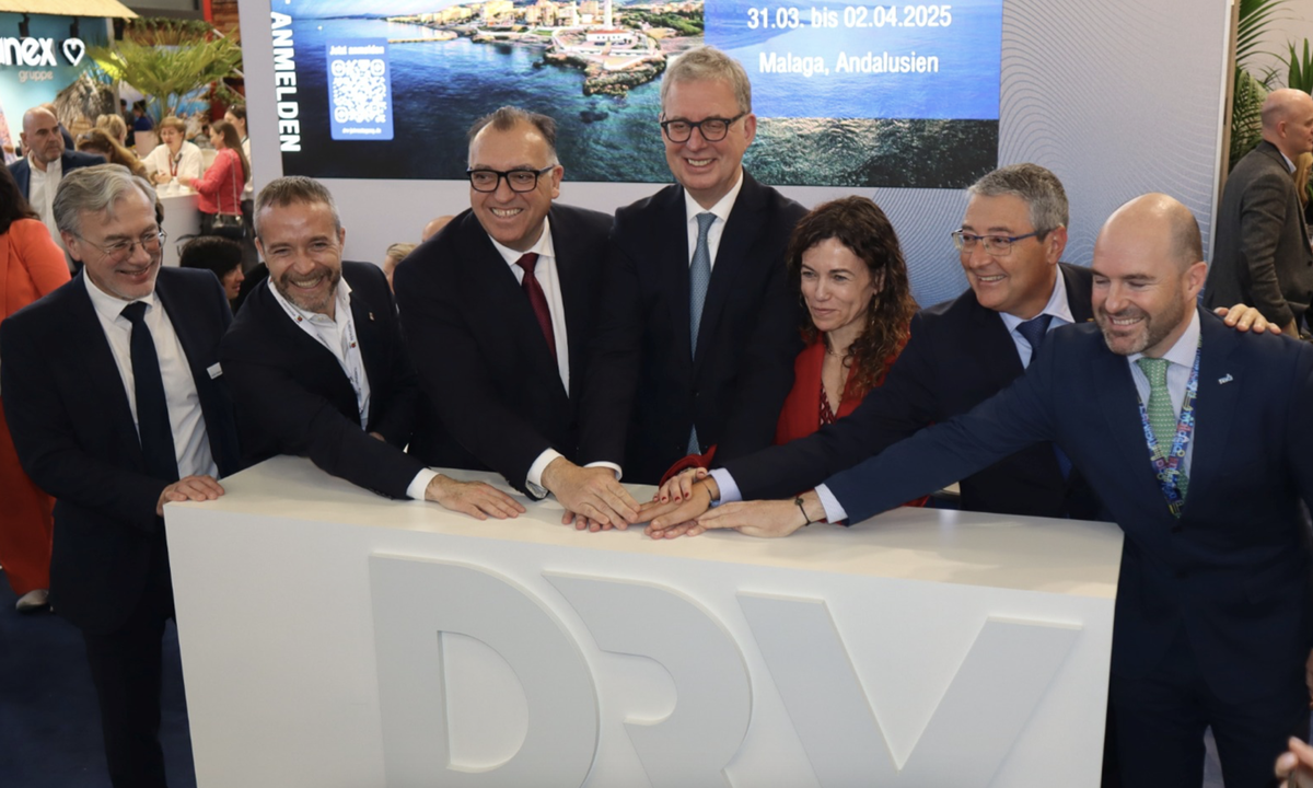 Autoridades de la Junta de Andalucia, Turespaña y DRV en ITB 2025.