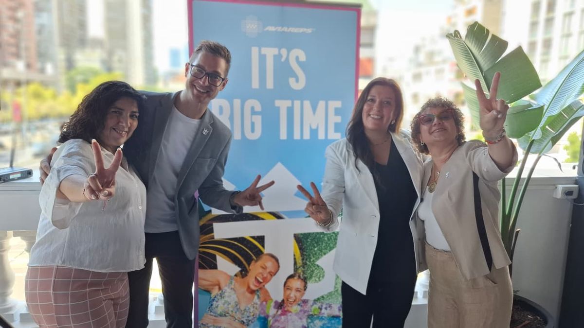 Maria Teresa Olavarrieta de Aviareps; Anabell Kopp de Eurosol; junto a Claudia Castillo y Lucas Bueno de Roya Caribbean durante la presentación de temporada de la naviera. Maria Teresa Olavarrieta de Aviareps; Anabell Kopp de Eurosol; junto a Claudia Castillo y Lucas Bueno de Roya Caribbean durante la presentación de temporada de la naviera.