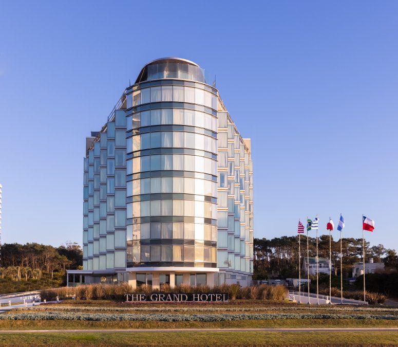 The Grand Hotel Punta del Este es una de las mejores propuestas para alojarse en Uruguay.