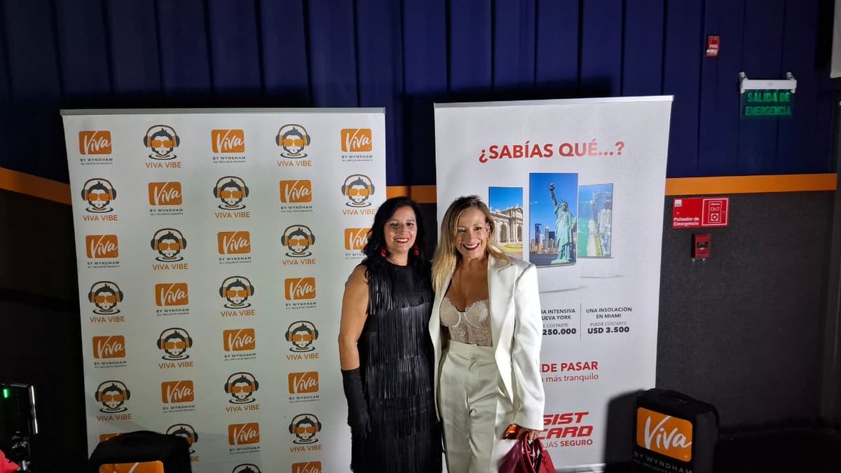 Deborah Ortiz junto a Sonia Triana, directora de CIC Travel Chile. 