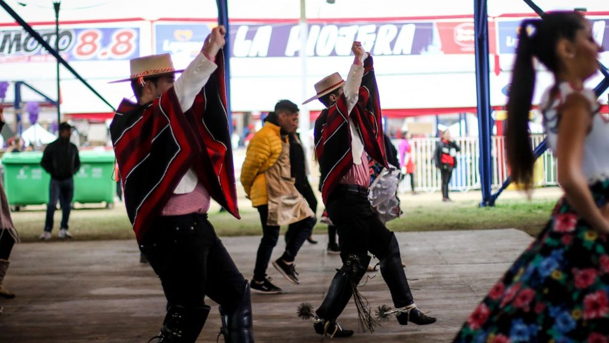 Fiestas Patrias Chile: ¿Cuál Es El Precio De Las Fondas Del Parque ...