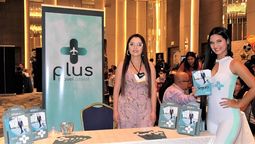 Nathaly Zamora del área comercial de Plus Travel Assist acercó las bondades de la marca a las minoristas de Guayaquil.
