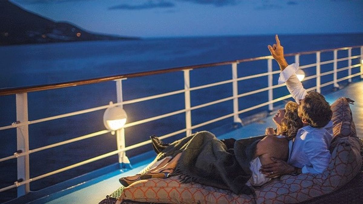 Regent Seven Seas presenta itinerarios para observar eclipses junto a especialistas. 