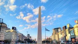 altText(Subir a la punta del Obelisco de Buenos Aires ahora es posible: enterate cómo hacerlo)}