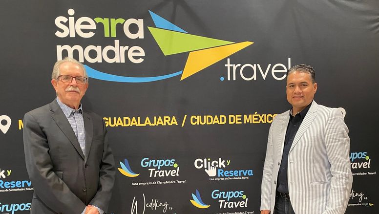 Tomás Navarrte, de Surland,&nbsp; y Fidel Vázquez, de Operadora Turística Sierra Madre.