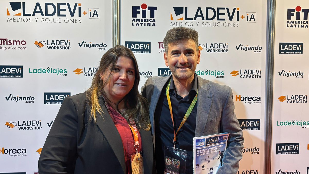 Gisela Martínez, ejecutiva comercial de Grupo Baires; y Gastón Grazzi, director de Red Turística. Gisela Martínez, ejecutiva comercial de Grupo Baires; y Gastón Grazzi, director de Red Turística.