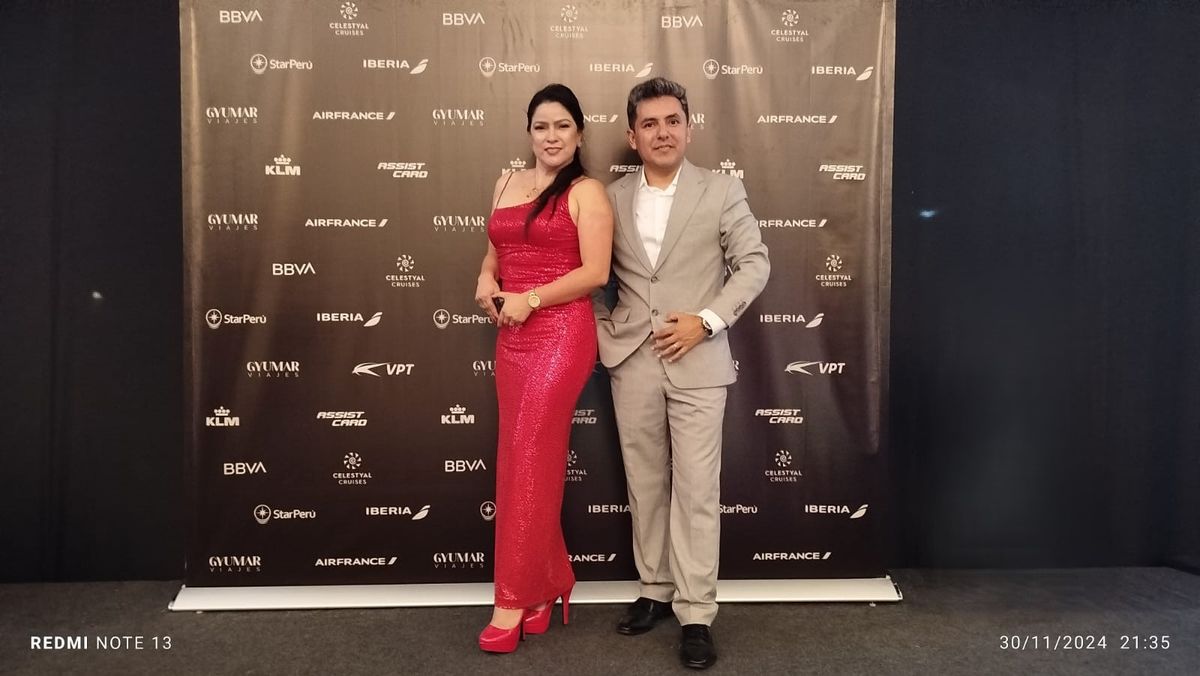 Jorge Caro, gerente general de Gyumar Group y Syntya Pintado, directora comercial de Gyumar Group celebrando el 15° aniversario de Gyumar Viajes. - Ladevi Medios y Soluciones Jorge Caro, gerente general de Gyumar Group y Syntya Pintado, directora comercial de Gyumar Group celebrando el 15° aniversario de Gyumar Viajes.