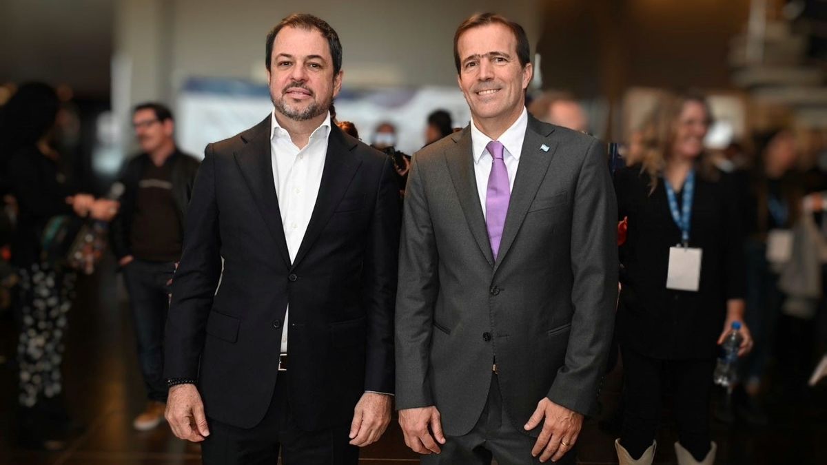 Valentín Díaz Gilligan, presidente del Ente de Turismo de la Ciudad de Buenos Aires, y Andrés Deyá, presidente de Faevyt.