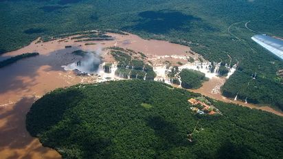 Zoom y retrospectiva: un acercamiento a las Cataratas del Iguazú