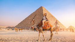 altText(Vacaciones en Egipto & Turquía: la mágica experiencia entre pirámides, bazares y playas del Mar Rojo)}