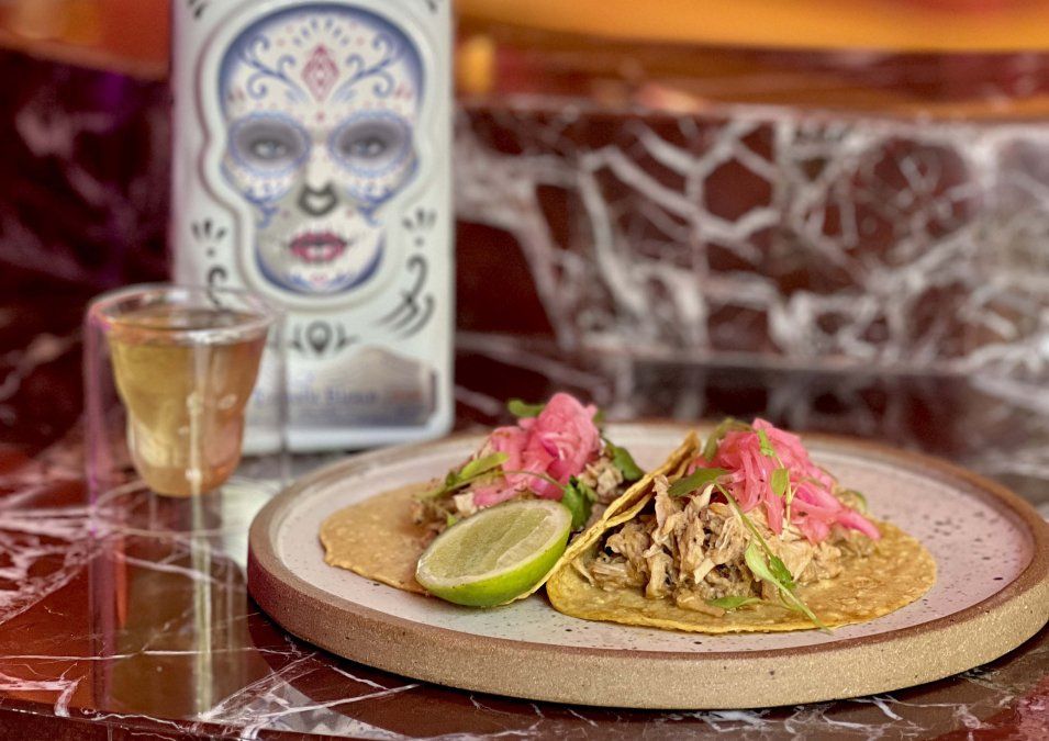 Virgen Mexican Bar & Restaurant: Av. Caseros 467, San Telmo, Ciudad de Buenos Aires.