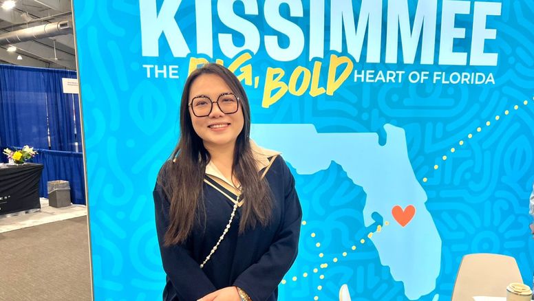 Yinglu Tian, directora de Ventas Internacionales y Domésticas en Experience Kissimmee.