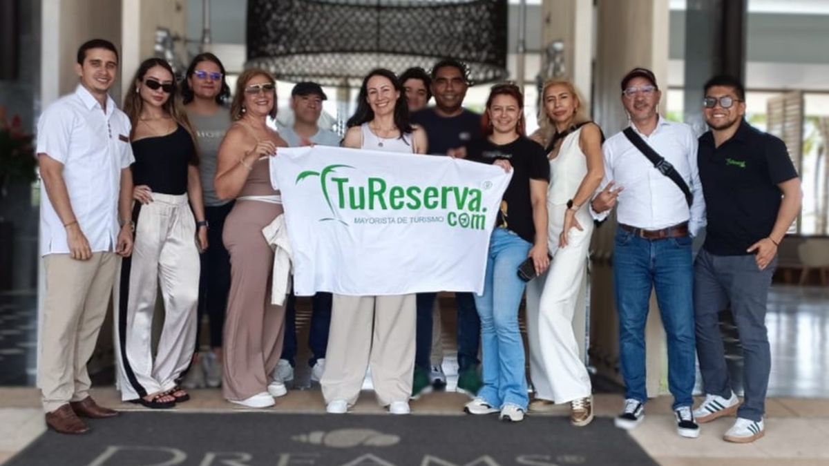 Agentes de viajes aliados de TuReserva com durante su estadía en Dreams Karibana Cartagena.