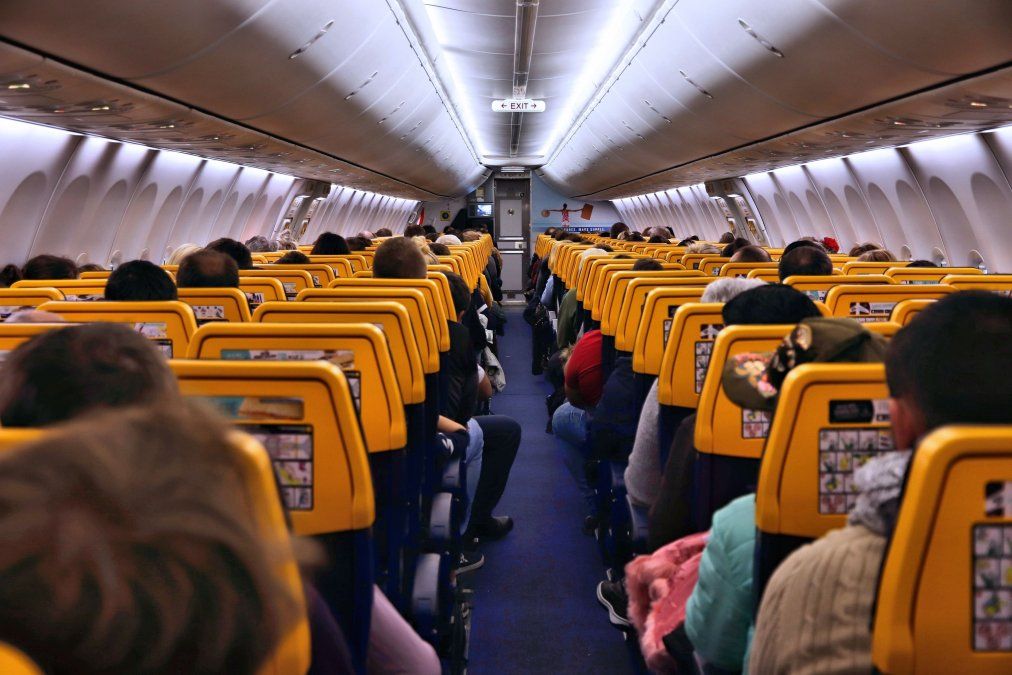 Los vuelos low cost muestran diferencias de precio que oscilan entre un 10% y 40% en comparación a las aerolíneas tradicionales.