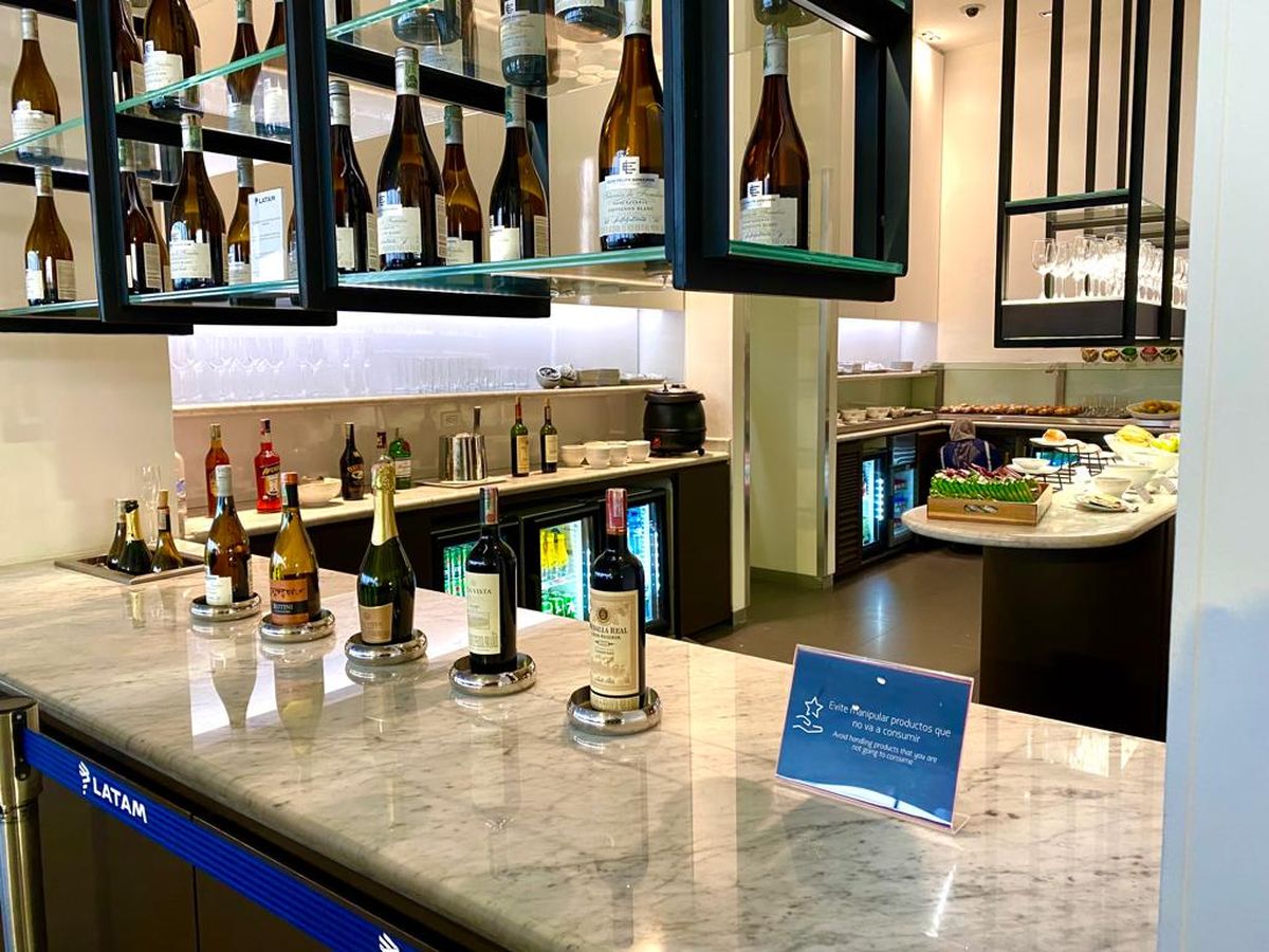 Sala VIP de Latam Colombia en el Aeropuerto El Dorado.