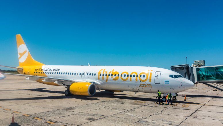En Brasil, Flybondi ofreció como solución a los pasajeros varados tomar un vuelo hacia Aeroparque el domingo, pero no cuenta con lugares disponibles.