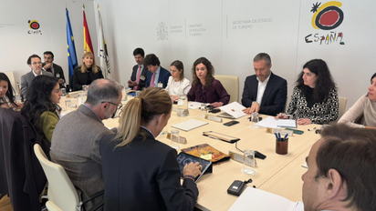 Rosario Sánchez, secretaria de Estado de Turismo de España, en la reunión para analizar el impacto turístico de la guerra en Medio Oriente.