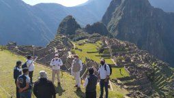 El gobernador regional de Cusco, Jean Paul Benavente, viajará a Francia con el fin de plantear el aumento del aforo de visitantes a Machu Picchu.