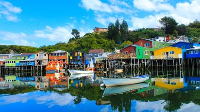 Estancia Rilán propone una escapada a Chiloé entre costa, iglesias de madera, cocina del sur y una pausa real frente al paisaje rural.