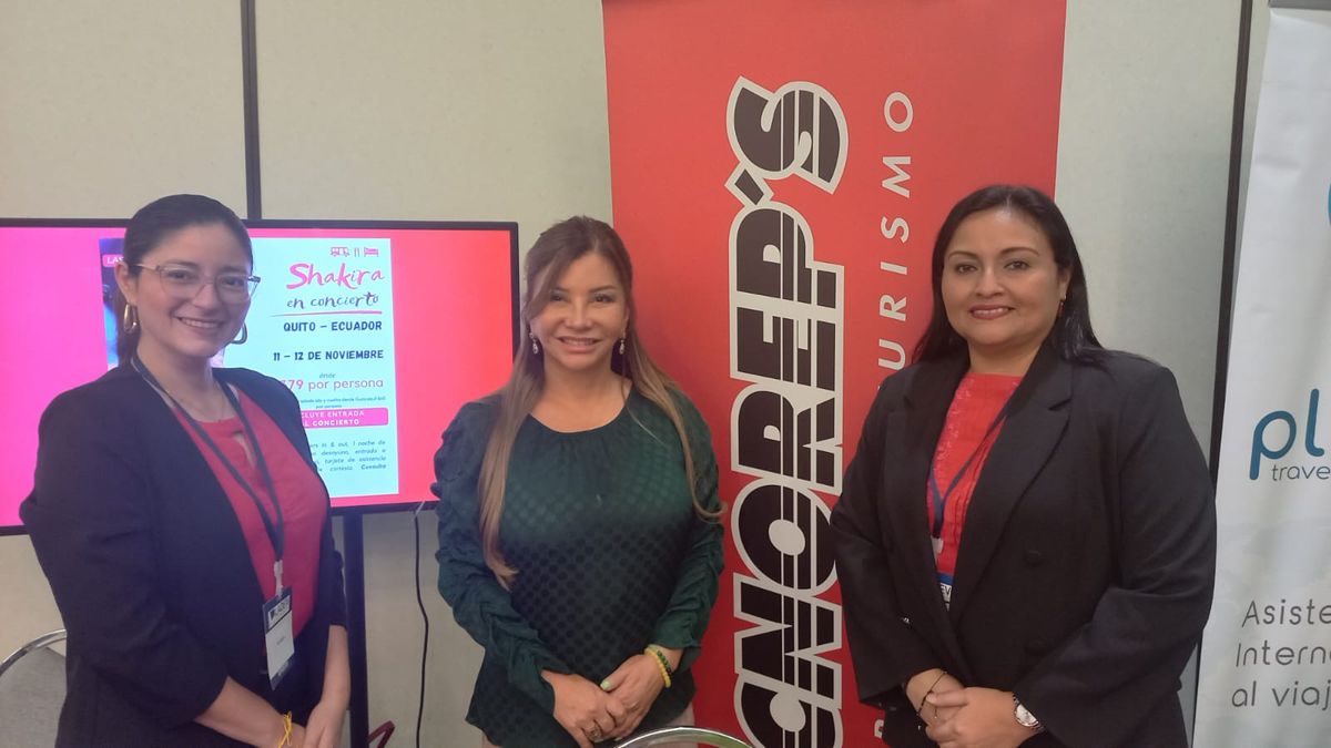 Equipo de Tecnorep's encabezado por su presidenta ejecutiva Patricia Elías (centro), en Ladevi Workshop en Guayaquil.