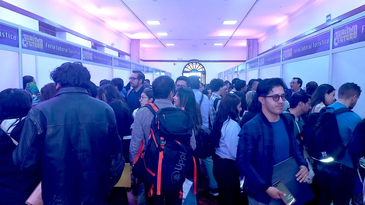 El pasado 27 de octubre, el Viceministerio de Turismo organizó una feria de empleo en el sector turístico en Quito.