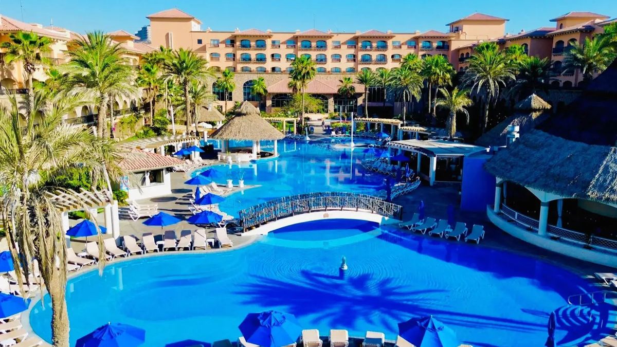 Los Cabos es un exclusivo destino de México para disfrutar en resorts con todas las comodidades.