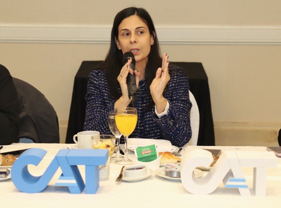 Laura Teruel consolida su liderazgo en la CAT: conformó un Consejo Directivo alineado a su gestión.
