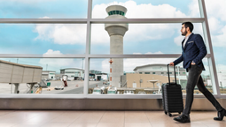 Aeropuerto Internacional Mariscal Sucre de Quito, reconocido por ACI por su servicio al pasajero.
