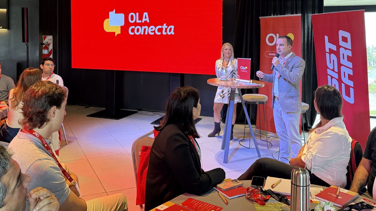 Andrés Rossi, director comercial de Ola, durante su presentación del evento.