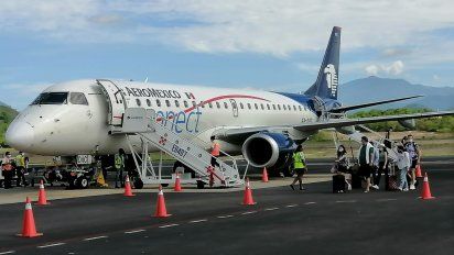 El exhorto obedece a que Aeroméxico ha sido omisa en atender una medida precautoria de Profeco para eliminar el cargo por seguro de viaje.