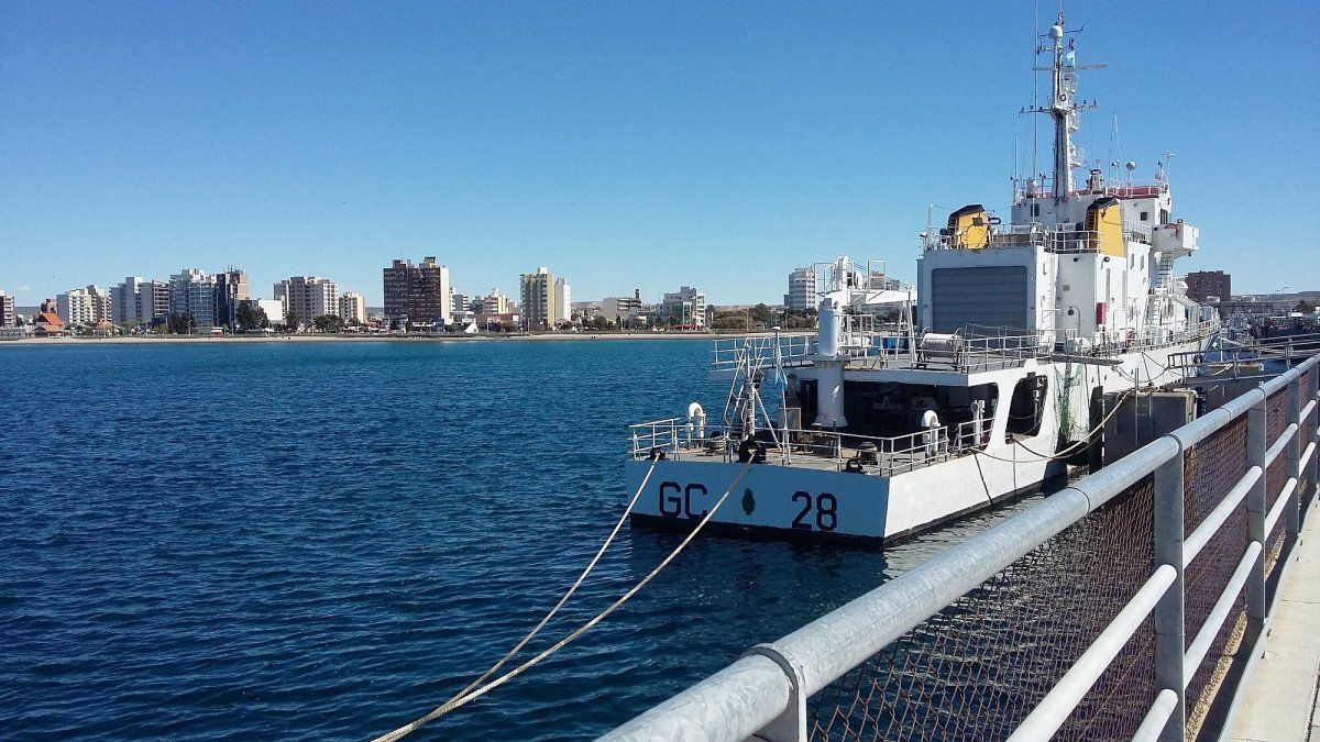 La visita al muelle Luis Piedra Buena es una actividad gratuita obligada si est&aacute;s con bajo presupuesto en Puerto Madryn.